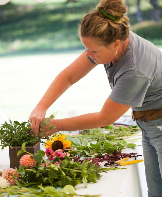 Floral & Vino Workshop 8/2