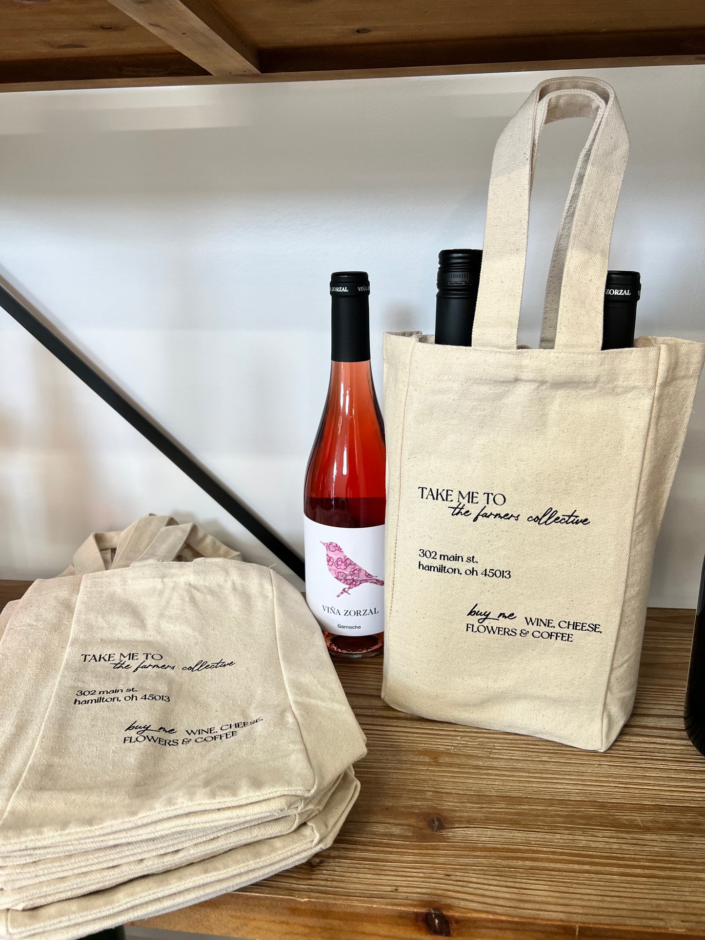 'Take me to the farmer's collective' wine tote